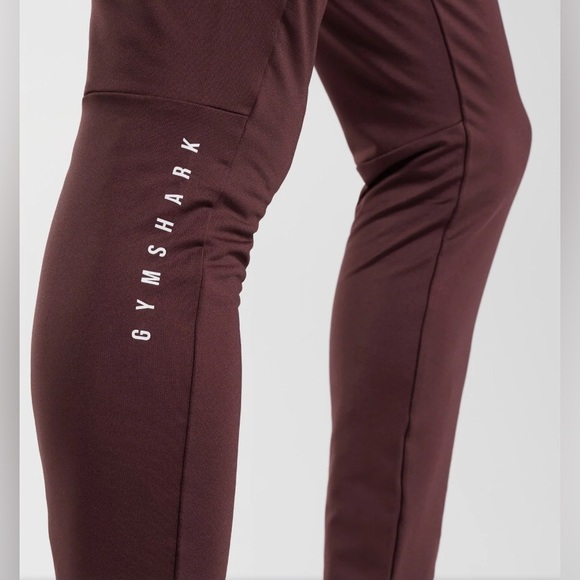 NWOT GYMSHARK SPORT JOGGERS
Slim Fit Baked Maroon - Picture 4 of 9